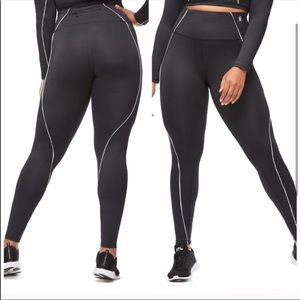 Good American the electric feel legging